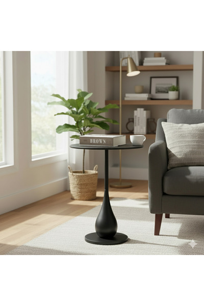 terndat Black iron serving table - with a luxurious and elegant design