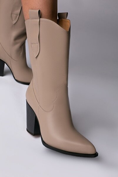Vanilla Days Premium High-Heeled Suede Western Boots in Neutral Tone