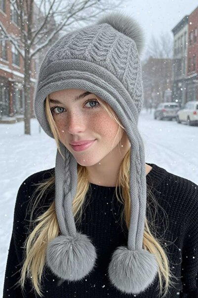 LAGRANZE Winterdream Women's Pompon Beanie