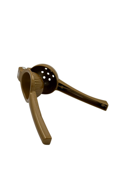 B&D Plastic Lemon Squeezer, Hand-Operated Kitchen Tool with Strainer Holes-Brown