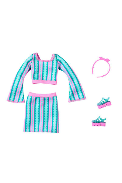 Barbie 'nin Kıyafet Koleksiyonu HYV19