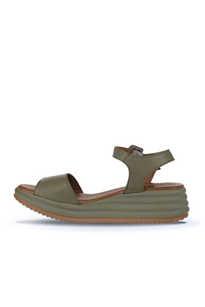 Bueno Shoes Dámské khaki kožené sandály na klínovém podpatku - 01wy5700