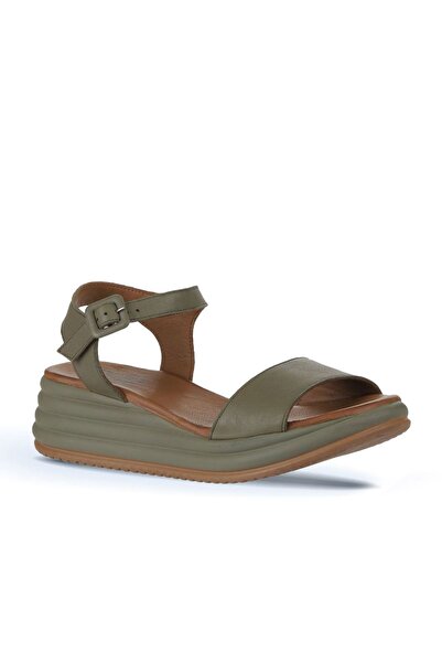 Bueno Shoes Dámské khaki kožené sandály na klínovém podpatku - 01wy5700