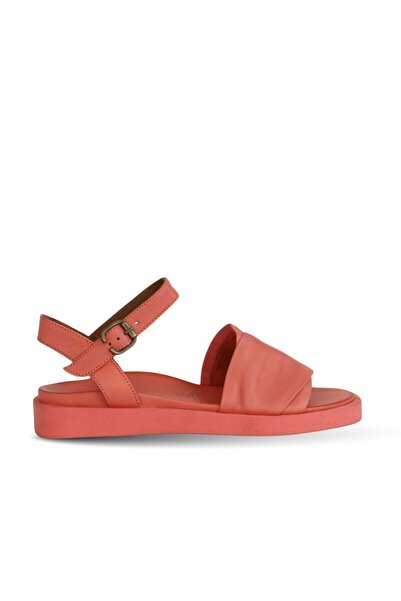 Bueno Shoes Γυναικεία φλατ σανδάλια από δέρμα κοραλί 01ws2812