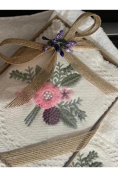 ELİŞİ MODA Boxed, Decorated, Gift-Quality Towels, Very Stylish, High Quality, Showcase-Worthy 6-Piece Towel Set