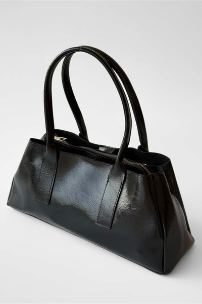 Yuka Atelier Viona Shiny Faux Leather Shoulder and Hand Bag