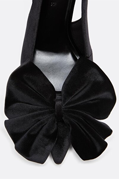 Stradivarius Velvet-effect slingback heels