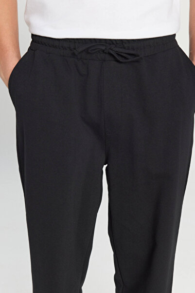 AC&Co / Altınyıldız Classics Ανδρικό μαύρο βαμβακερό παντελόνι με κανονική εφαρμογή και κορδόνι στη μέση με πλαϊνές τσέπες