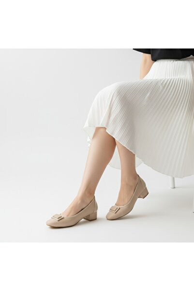 RAVZADERİ Square Buckle Detailed Satin Heeled Shoes