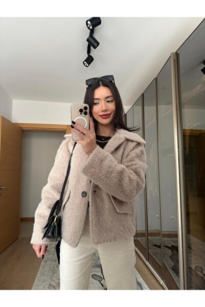 büşra gülşen Gömlek yaka tüylü ceket bej