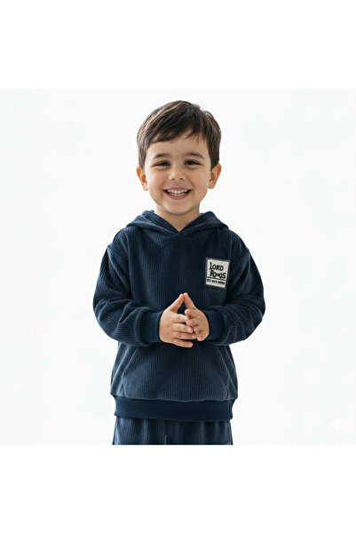 alqarat "القارات" Kids velvet Hoodie and short Set
