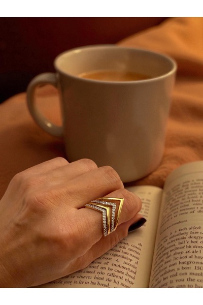 Bo Takı ve Aksesuar Adjustable Ring with Zirconia