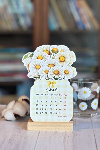 Sticker Ekspres 2026 Papatya Desenli Ahşap Standlı Özel Tasarım Takvim Çiçekli Masa Takvimi Hediye