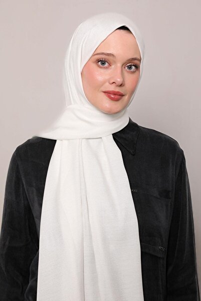 Levidor Ecru Milano Shawl