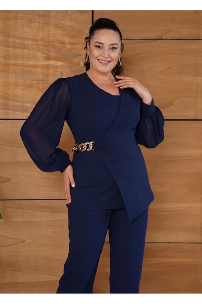 Butik Nilyam Women's Plus Size Double-Breasted Collar Chiffon Sleeve Chain Brooch Detailed Blouse 25008