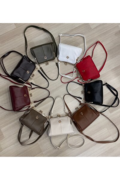 Pandora Bags Multi-Compartment Soft Leather Shoulder and Crossbody Bag with Clip, Stylish and Convenient Model