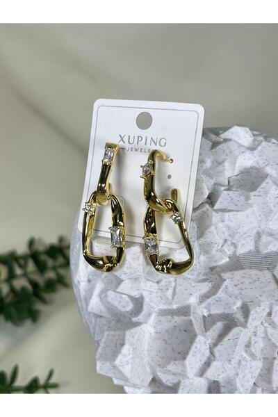 Kadın 14K Zirkon Taşlı Asimetrik Zincir Küpe – 4 cm – Zarif Tasarım