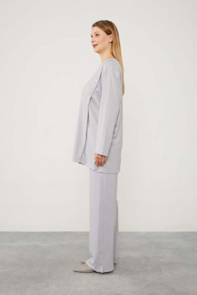 Levidor Gray Button Detailed Crew Neck Double Suit