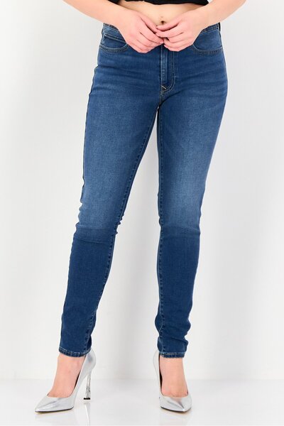 Levi's بنطلون جينز نسائي ضيق قابل للتمدد ومغسول، أزرق