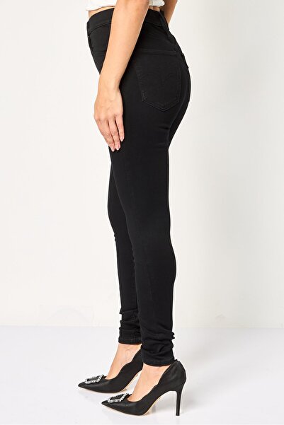 Levi's Women Skinny Fit Solid Stretchable Denim, Black