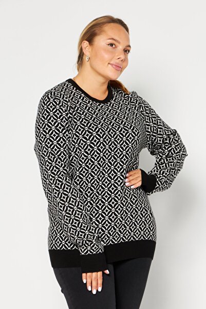 Michael Kors Women Crew Neck Knitted Long Sleeves Sweater, Black/White