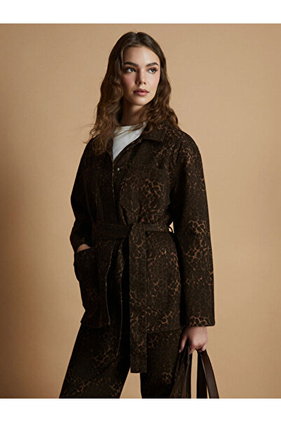 LC Waikiki Shirt Collar Leopard Print Women's Jean Jacket