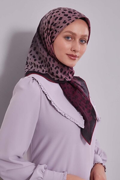 Levidor Cherry Leopard Pattern Soft Scarf