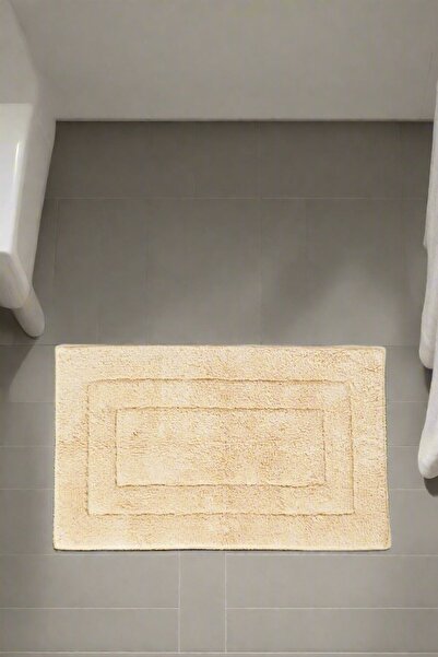 REDTAG سجادة حمام بيج مقطوعة الوبر