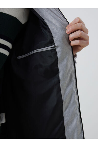 LC Waikiki Стандартна сіра куртка з капюшоном для чоловіків