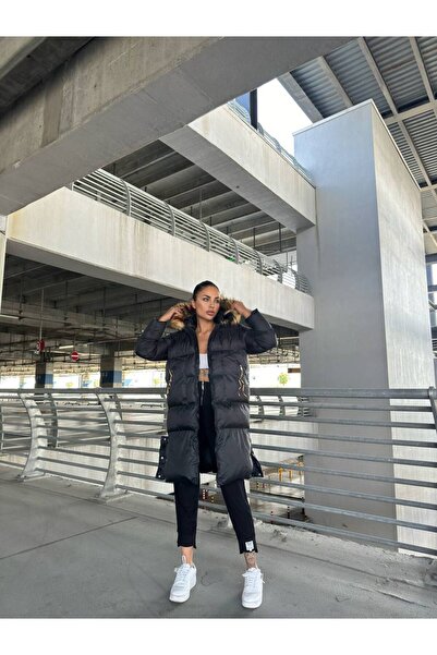 rengamoda Women's fur detail Hooded metal snap pocketed imported fabric long puffer jacket