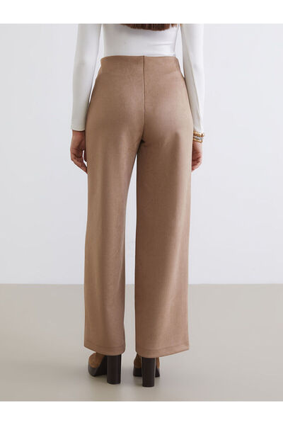 LC Waikiki Γυναικείο παντελόνι με στιλ σουέτ Vizyon New Season Standard Fit