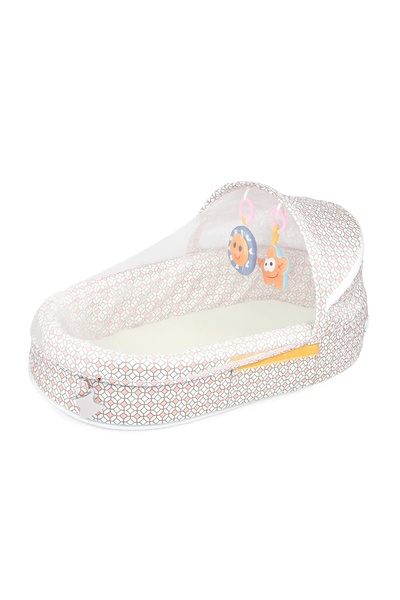 Factory Price Millie Portable Baby Bed with Removable Toys- C