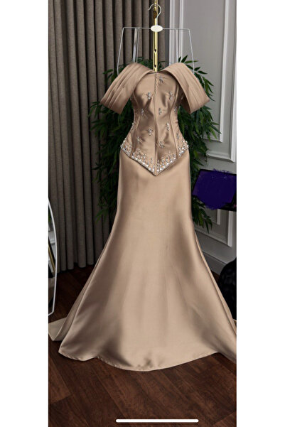 Diva style Mikado embroidered evening dress
