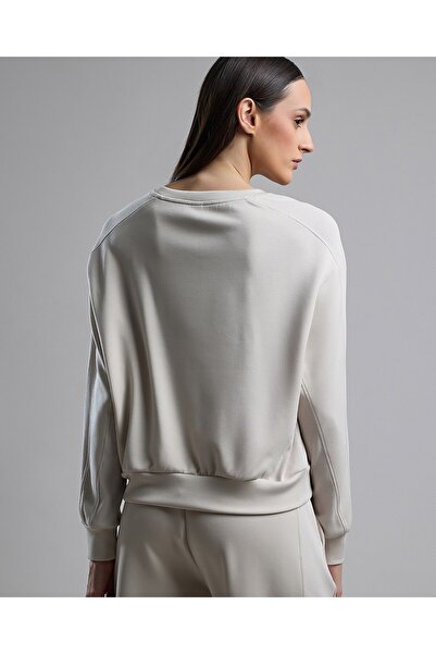 R&B Solid Sweatshirt with Crew Neck and Long Sleeves