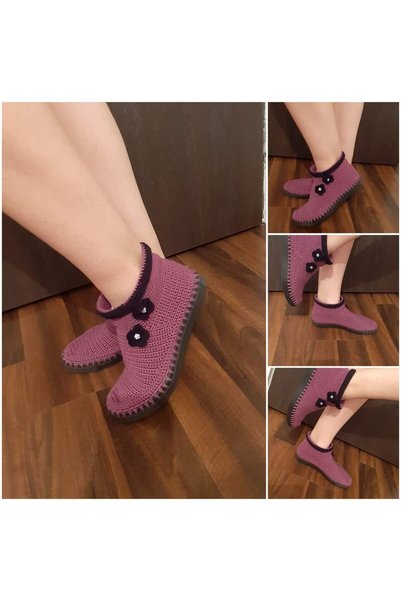 Magicraft2025 Cizme crosetate manual in nuante de violet si negru