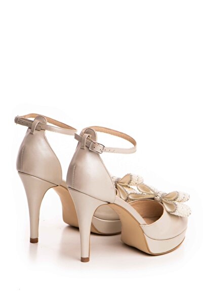 Vanilla Days Ivory Glamour Sandals with Delicate Bow and Pearl Accents, Genuine Leather, Low Heel