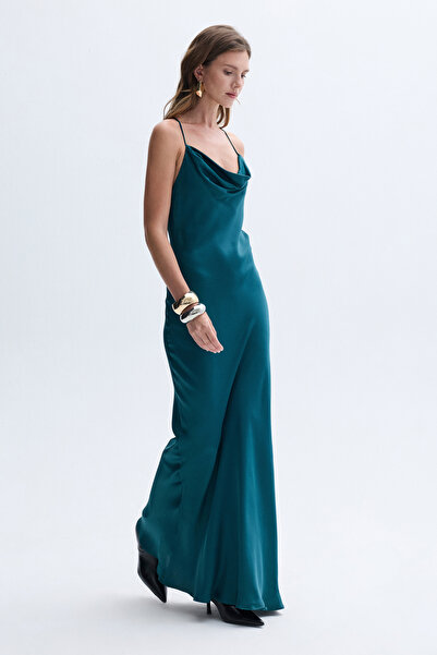 Mudo Degaje Collar Open Back Satin Long Dress