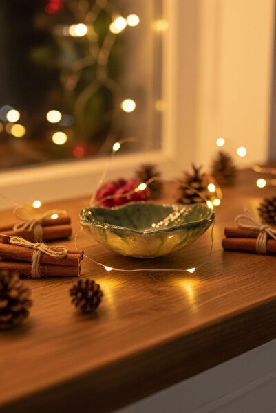 Brandsmiths وعاء سيراميك على شكل ورقة خضراء