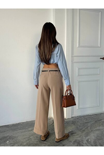 MIZUKI Women's Pleated Belted Trousers with Leg Detail