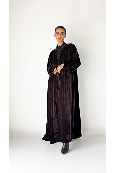 AYA عباية مخملية سادة