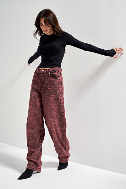 its basic Women's Burgundy 4W5-151 Skater Fit Special Fabric Design Denim Jean