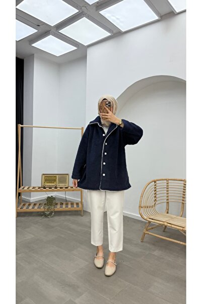 Minharir Pearl Detailed Stamp Coat