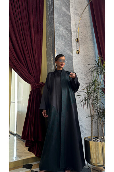 AYA عباية سوداء مع تطريز زيتوني