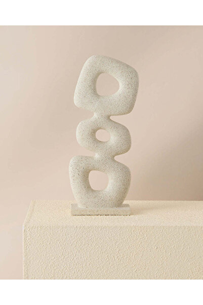 REDTAG لمسة ديكور هادئة باللون البيج