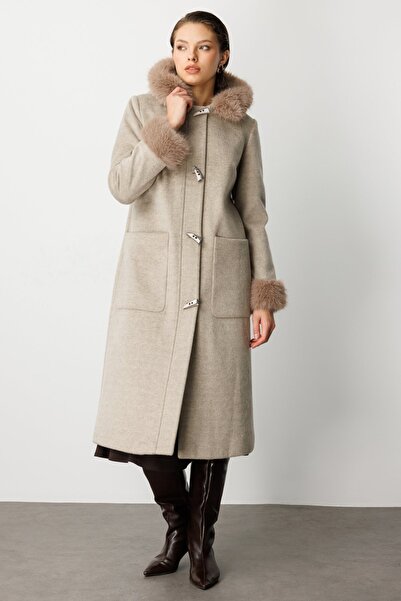 Ekol Cashmere Coat with Fur Collar and Sleeves