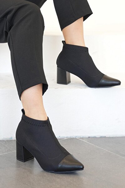 Stilbagshoes Γυναικείες μπότες με τακούνι TİFFANY, με δερμάτινη λεπτομέρεια, μαύρο