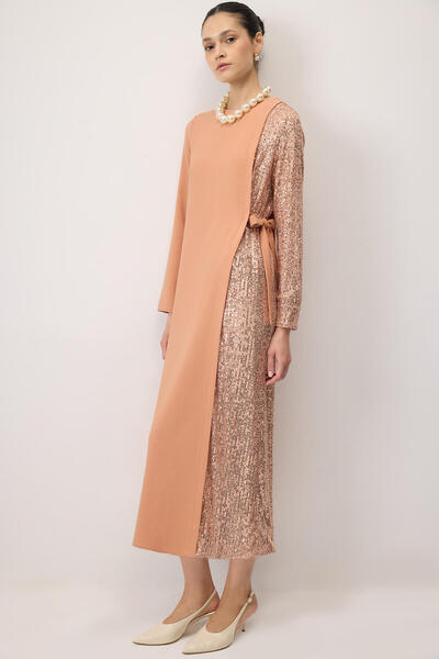 Touché Privé Contrast Sequin Crepe Dress