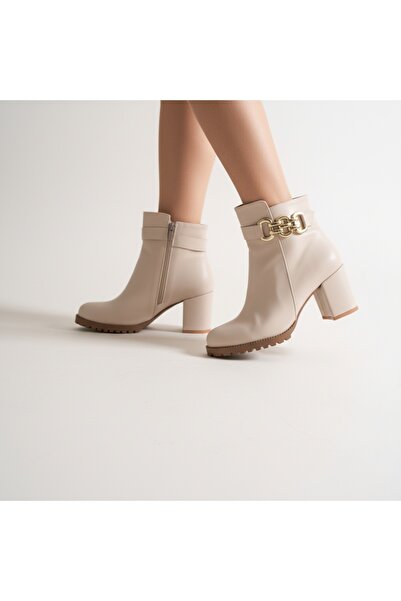 Brielfy Ardelle 9 cm Heeled Gold Chain Buckle Round Toe Faux Leather Winter Women's Boots