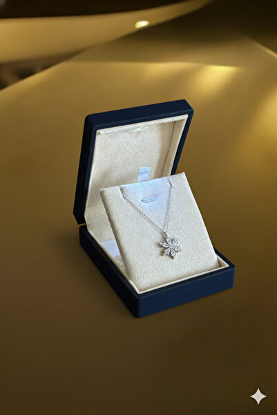 ADA LİFE GÜMÜŞ (PREMİUM IŞIKLI KUTULU) 925 Ayar Gümüş Beyaz Taşlı 18 Beyaz Al...