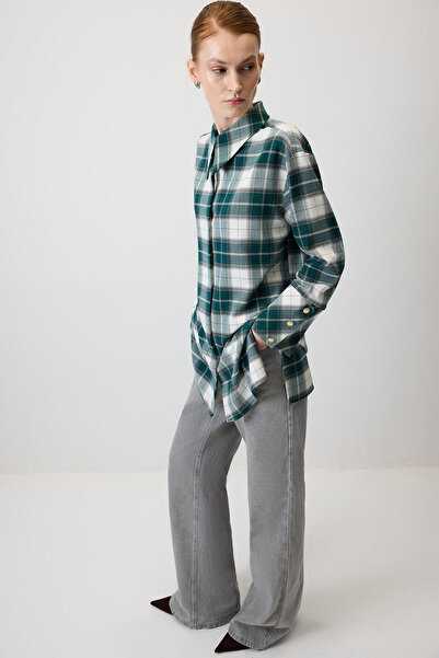 Touché Privé ΚΑΡΟ ΠΟΥΚΑΜΙΣΟ ΜΕ ΦΑΡΟΥΣΤΕΣ ΜΑΝΙΚΕΣ